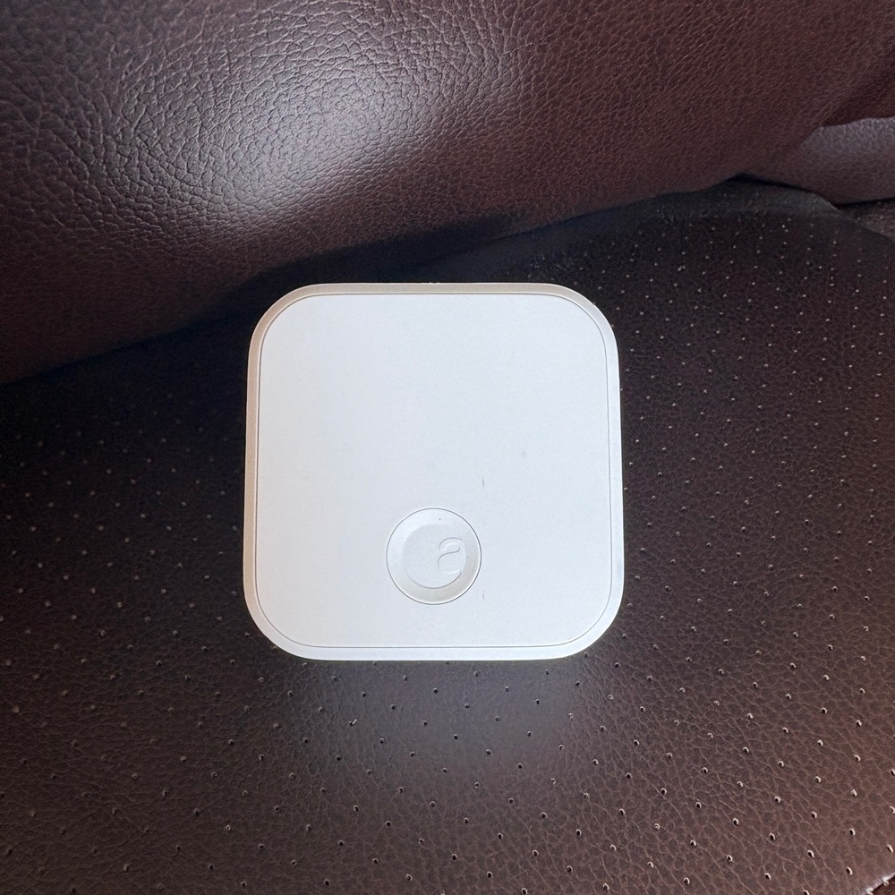 August Connect Wi-Fi Bridge AC-R1 Smart Lock Remote Access White